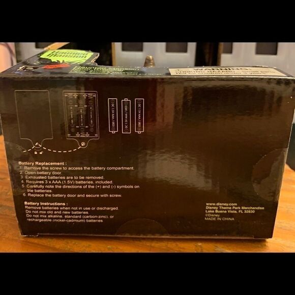 Disney Haunted Mansion Door Knocker Replica NWT - Picture 7 of 7